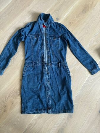 Wunderschönes Jeanskleid S. Oliver 36/38 neu