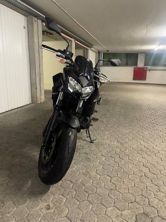 Kawasaki Strada: Kawasaki Z650 – Usato da Sursee venduto da lar_v77q 1
