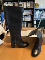Bottes Bata en cuir noir. État neuf Pointure 36