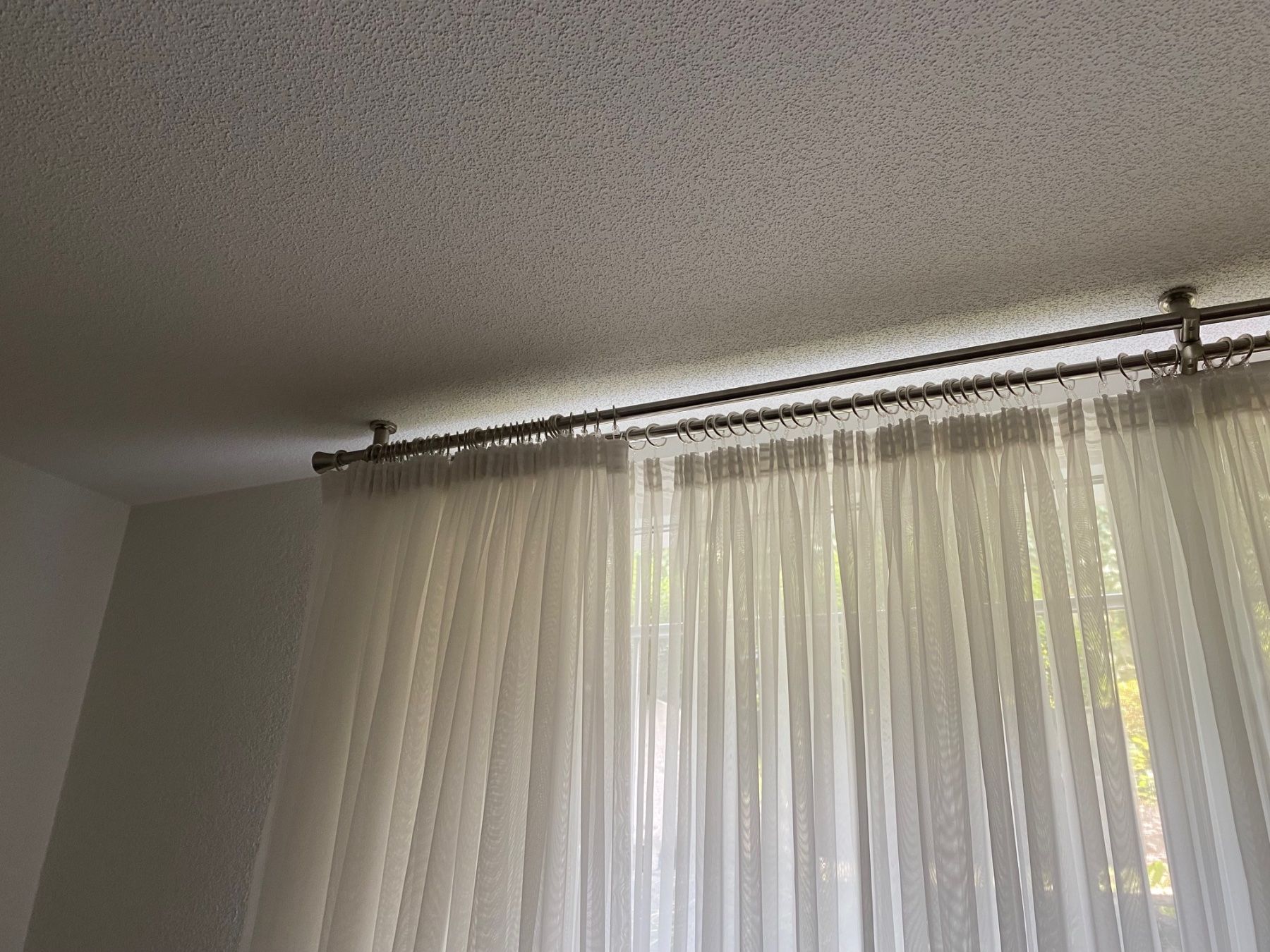 Tende: Vorhang Gardinenstange Metall 240 cm – Usato da Buchs ZH venduto da Sten7 5