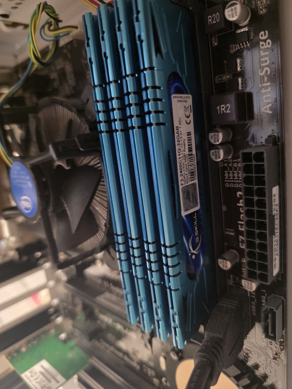 Intel PC: PC Case + ASUS H97-PLUS Board, Intel i7 4790 CPU + DDR3 32GB – Usato da Zürich venduto da bobesponja46 5