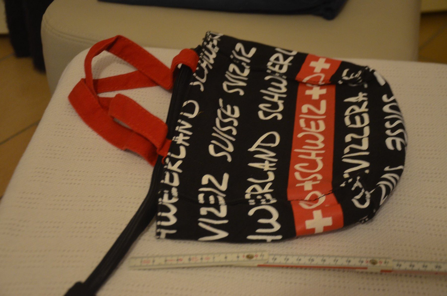 Borse da donna: TASCHE SCHWEIZ – Usato da Chiasso venduto da Dolly015 2