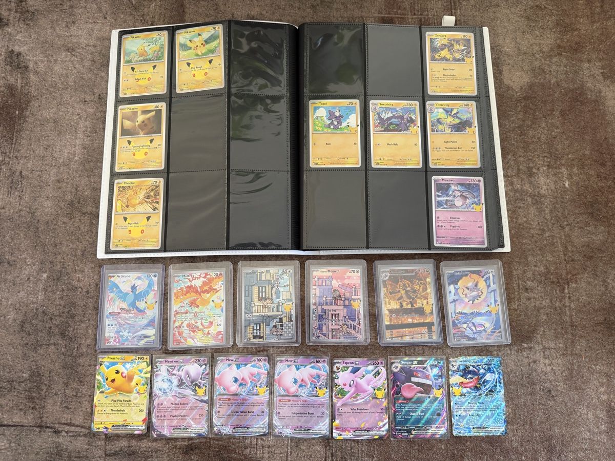 Pokémon Carte collezionabili: Binder 30th Pokemon + partial set + pulls – Nuovo (secondo la descrizione) da Pazzallo venduto da Schif_16 3