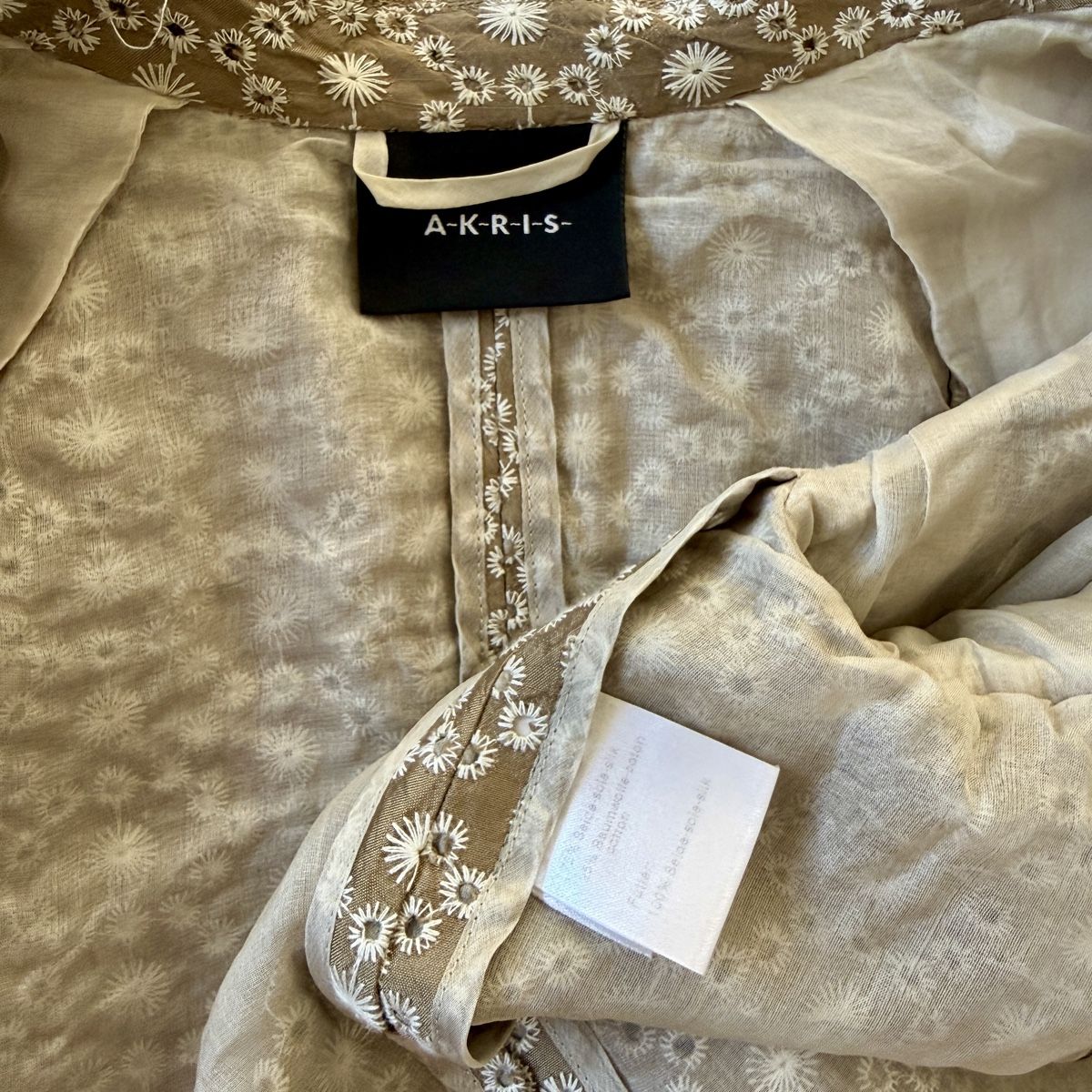 Akris Giacche: AKRIS Silk & Cotton Jacket – Nuovo (secondo la descrizione) da Emmen venduto da Colette-Juliette 7