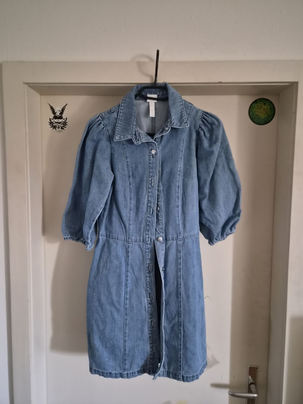 H&M Kleider: H&M Jeanskleid – Gebraucht aus Schaffhausen von Alforall 1