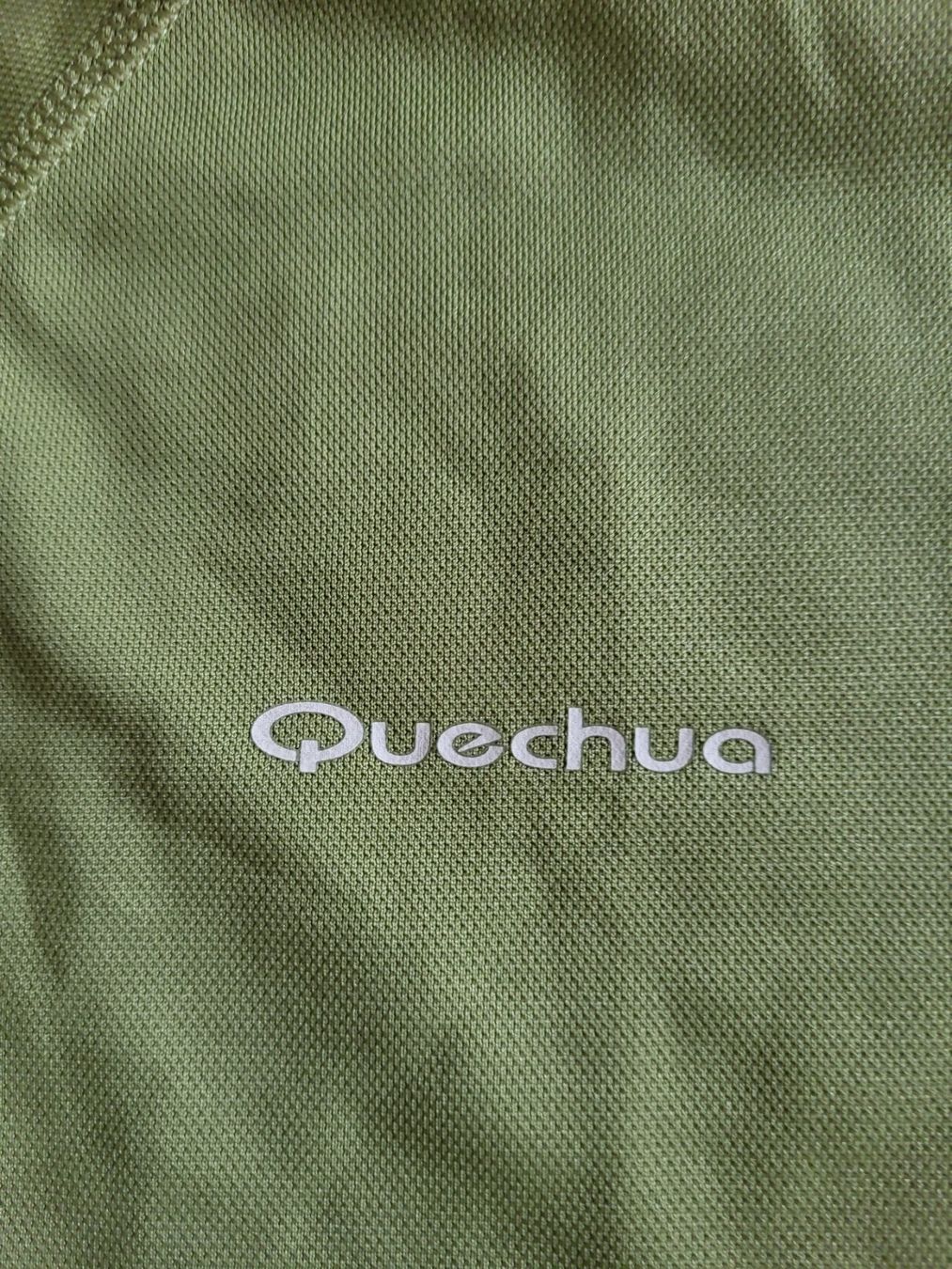 T-shirt: Quechua. T-Shirt -   XS – Usato da Zumikon venduto da cozurich 2