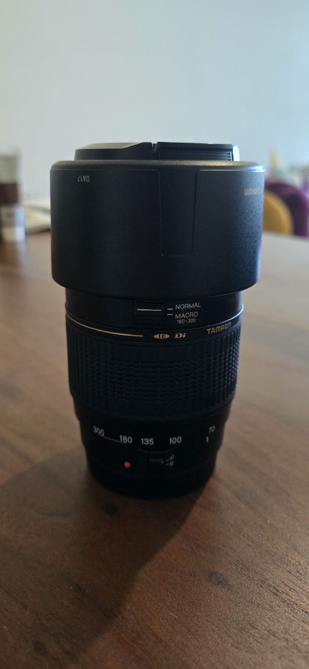 Tamron Obiettivi: Objectif Tamron 70-300mm Macro  – Usato da Petit-Lancy venduto da mamazellepomme