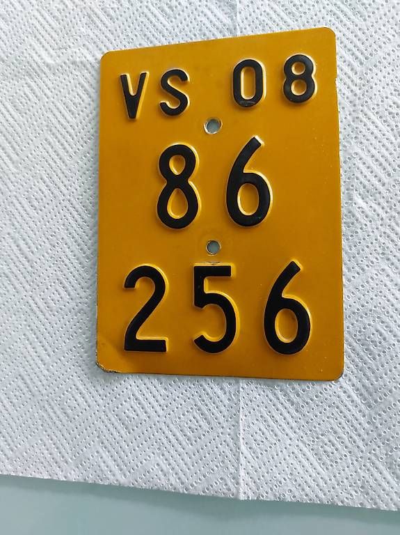 Insegne: Plaques d'immatriculation de vélomoteur  – Usato da Martigny venduto da paquito60 3