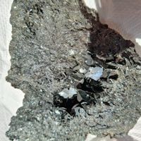 Hämatit Rohstufe mit Petagon Pyriten