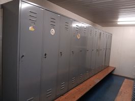 Lista Garderobenschrank 12-türig mit Bänkli
