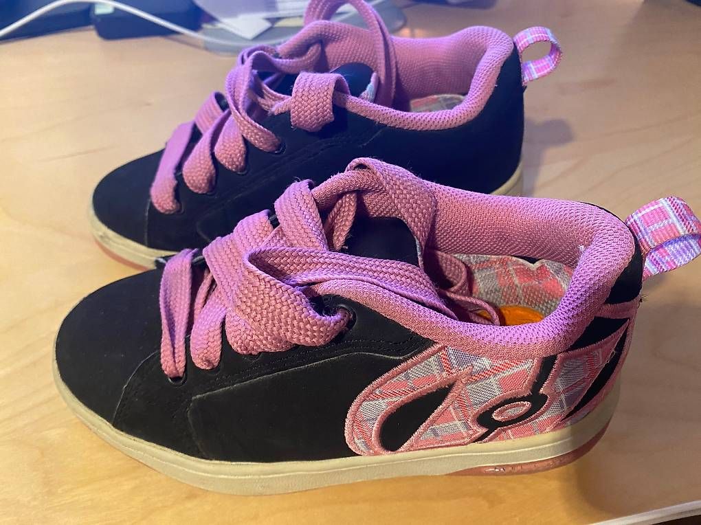 Inline-Skating & Rollschuhe: Heelys Gr. 33.5 – Gebraucht aus Unteriberg von Pinkie1986