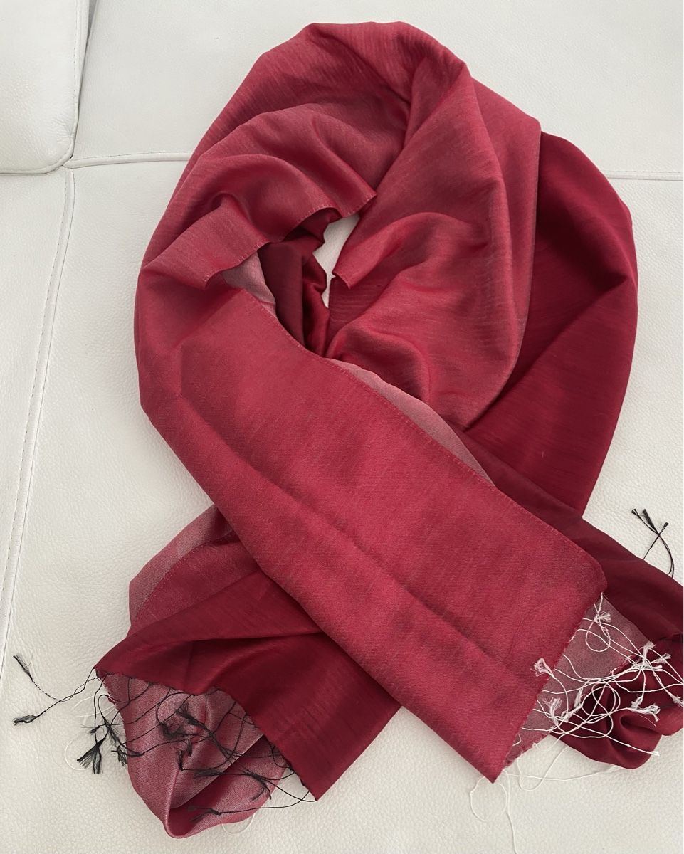 Foulard & Sciarpe: Seiden Schal 🌸 – Usato da Opfikon venduto da Luis144