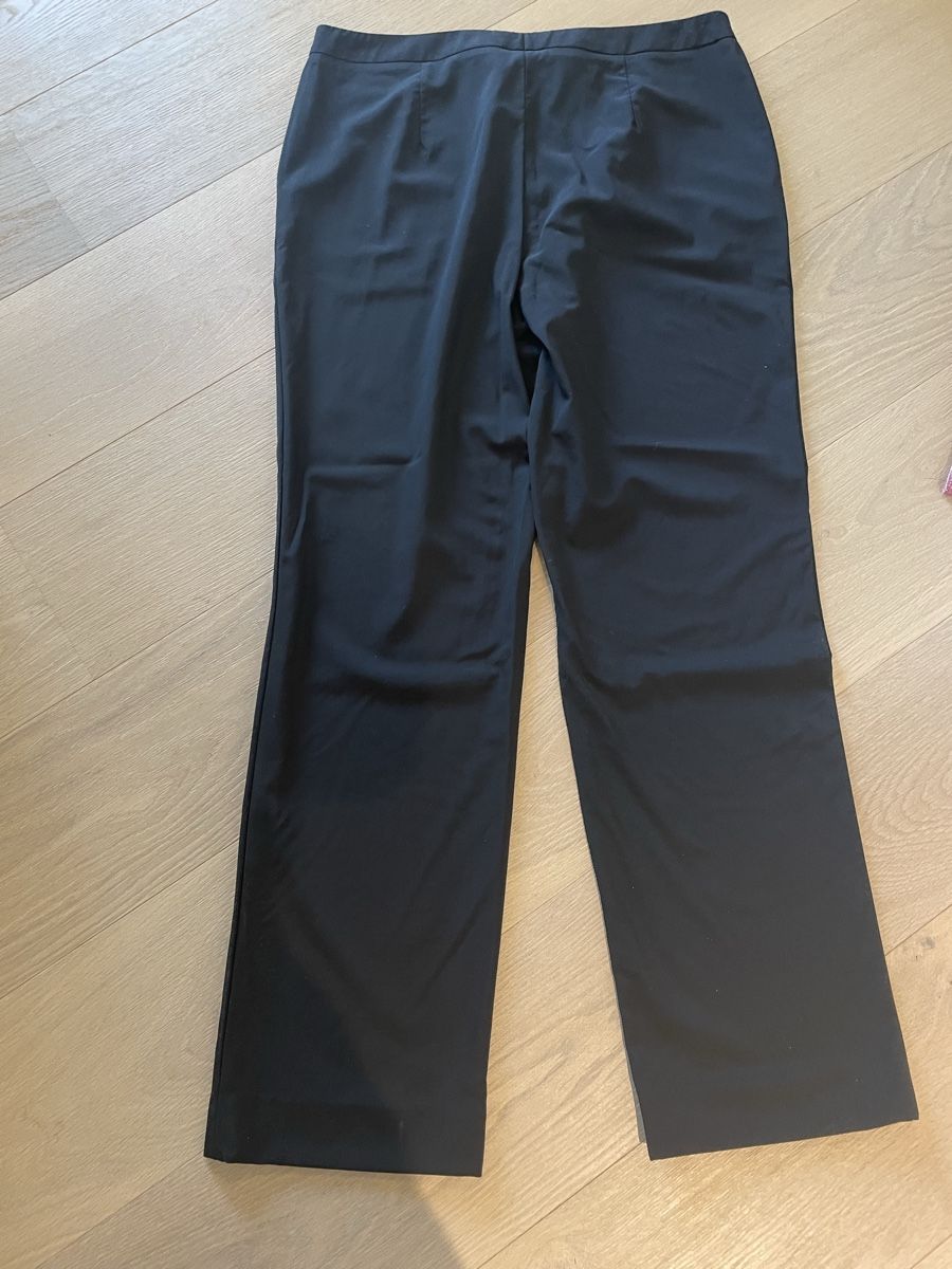 Escada Hosen: Escada Hose, Grösse 42, schwarz, neuwertig – Neu (gemäss Beschreibung) aus Bülach von Simka83