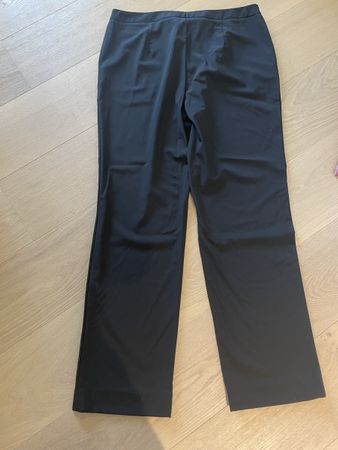 Escada Hose, Grösse 42, schwarz, neuwertig