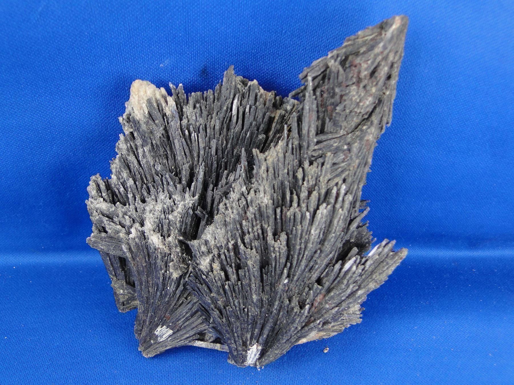 Minerali & Pietre curative: Kyanit – Usato da Schinznach Bad venduto da Demerald 5