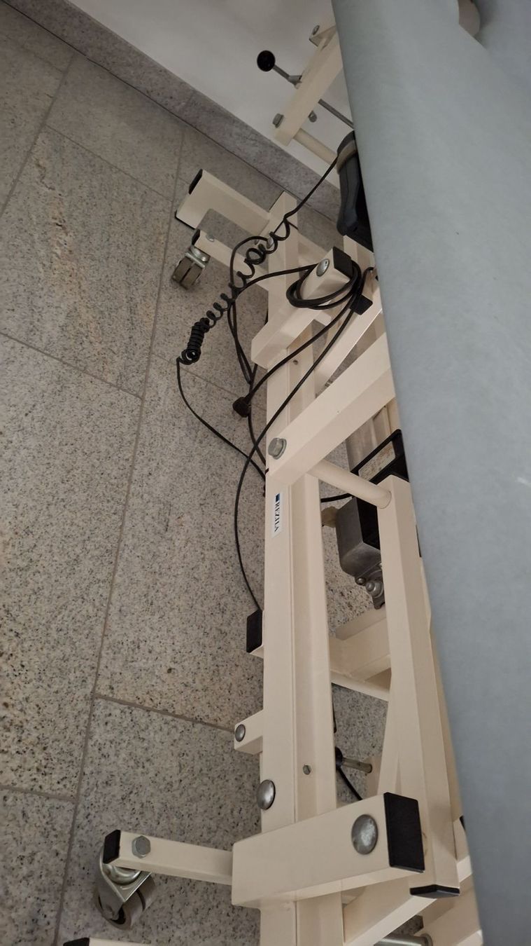 Sedie a sdraio: Professionelle Massageliege – Usato da Uetikon am See venduto da sum_q8ty 4