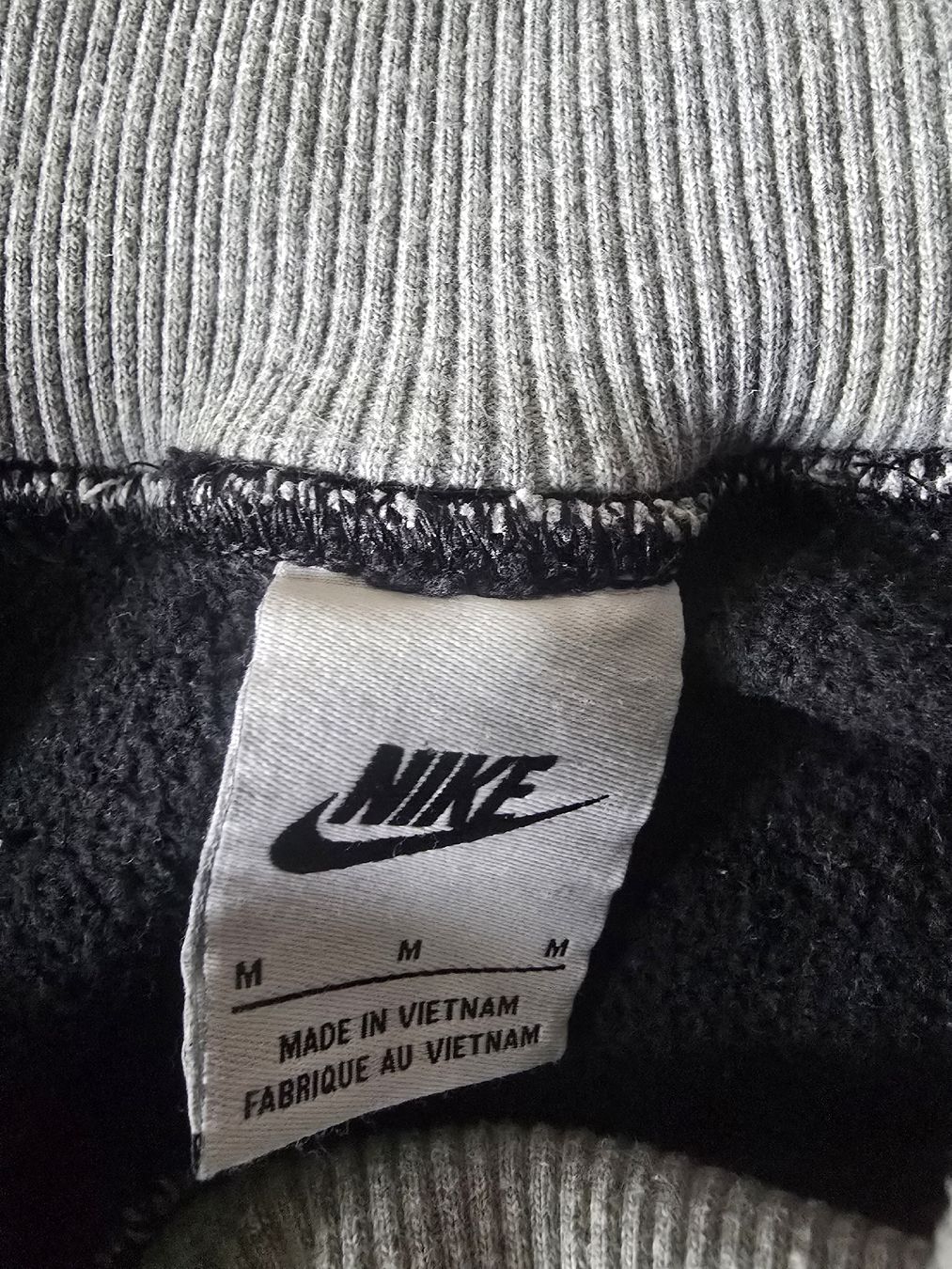 Nike Lotti di vestiti: Nike Trainer Gr. M Pullover & Jogginghose – Usato da Thalwil venduto da Nikkita2 4