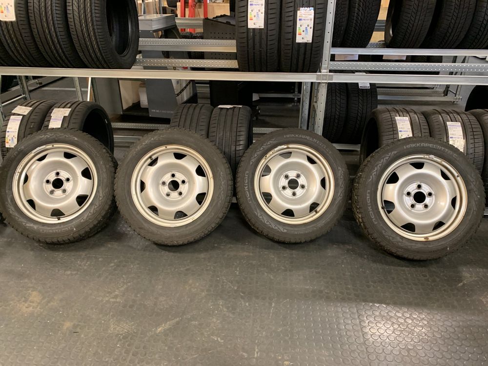 Räder für VW T5/T6/T6.1 Stahlfelgen mit Spikes 7Jx17ET55 (Gebraucht) in ...