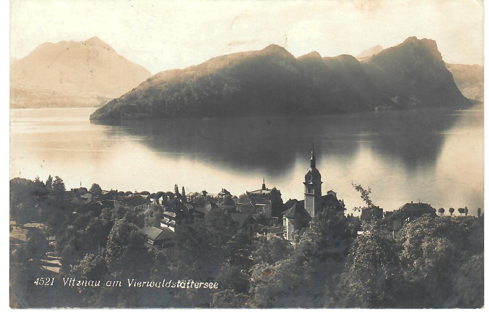 Cartoline postali: Vitznau am Vierwaldstättersee – Usato da Zweisimmen venduto da jakobsweg