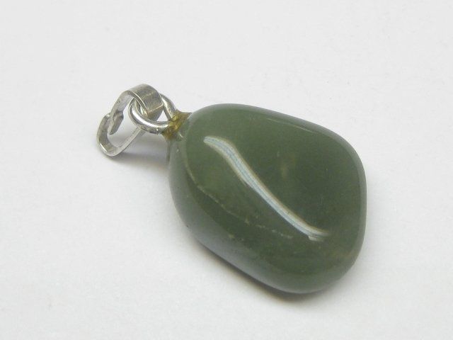 Ciondoli: kleiner Anhänger Silber 925 Nephrit Jade – Usato da Ermatingen venduto da Decovin 2