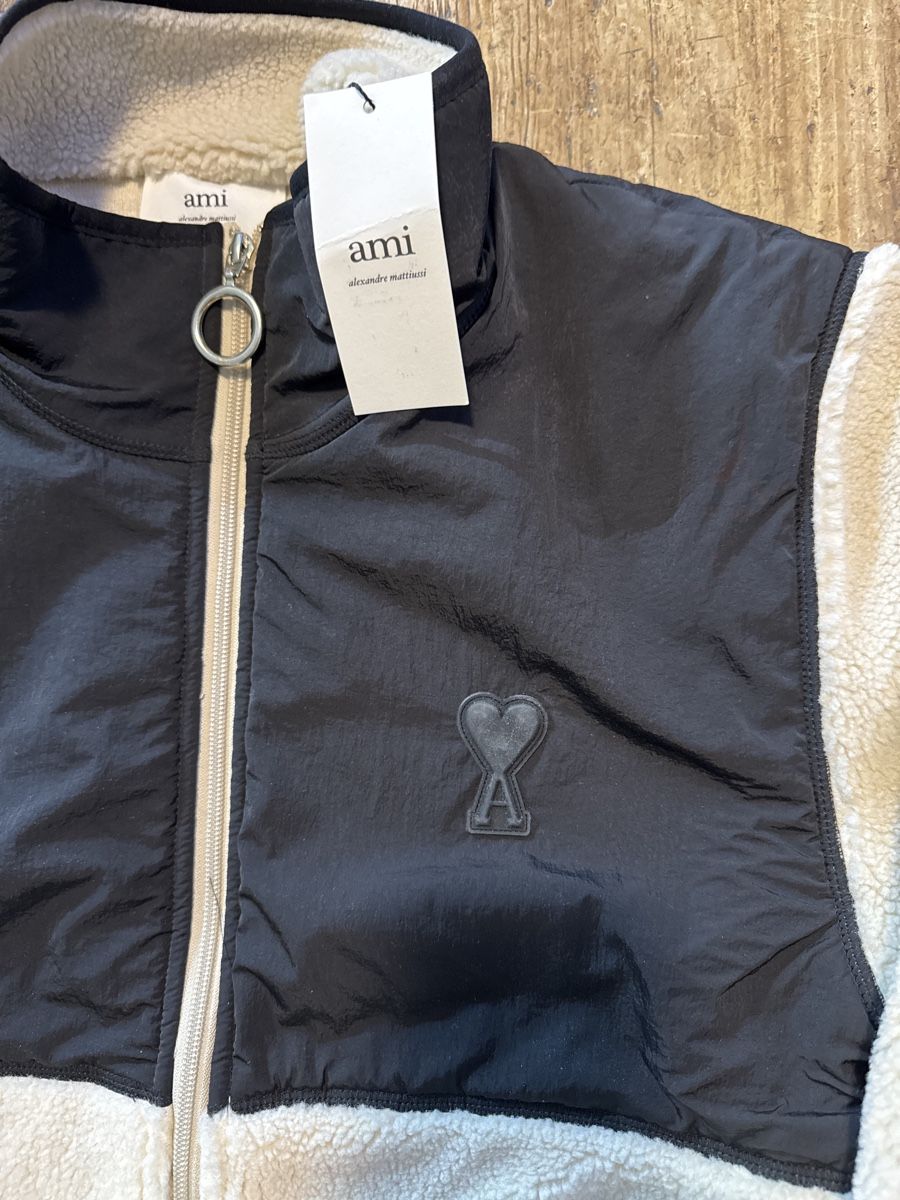 Giacche: Ami Fleece Jacket - New with Tags - Size Large! 50 Chars – Nuovo (secondo la descrizione) da Bülach venduto da Suters0403 1