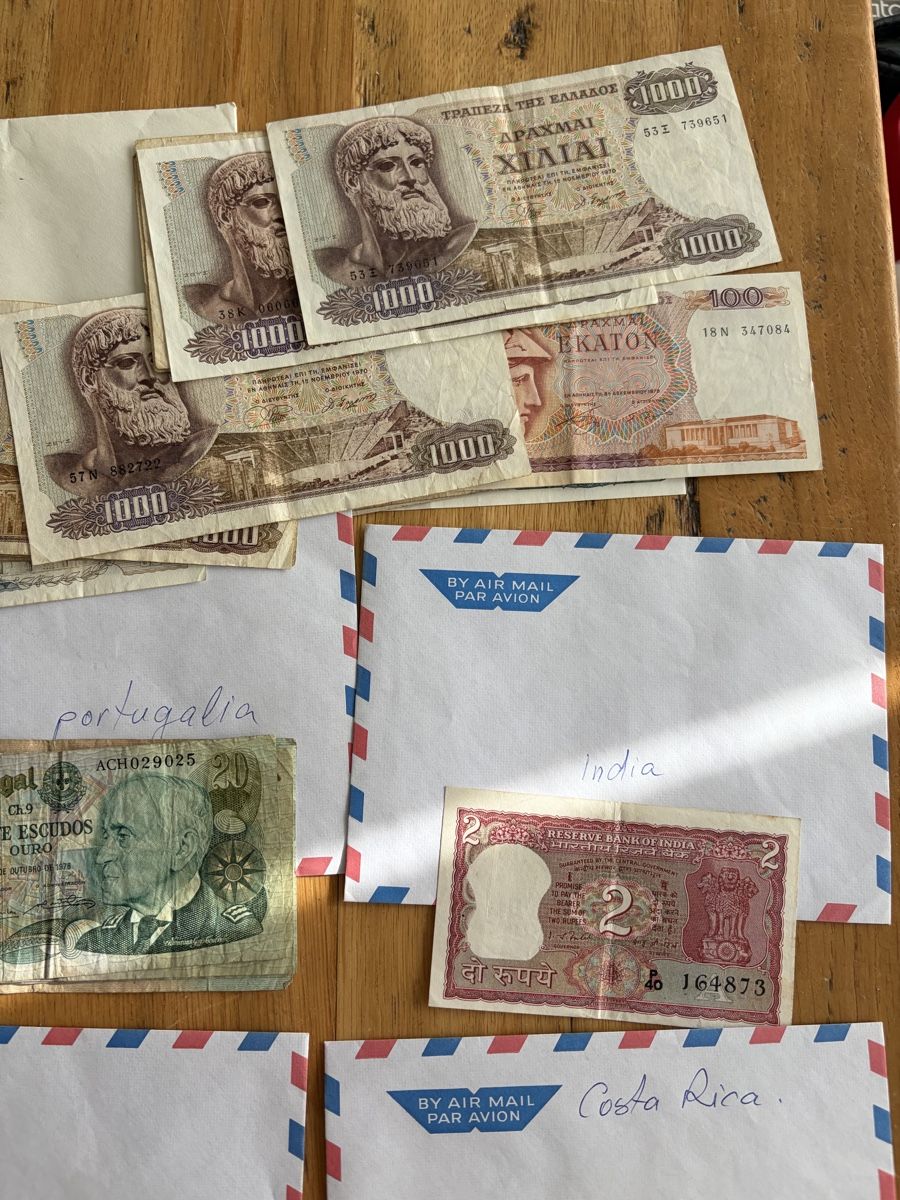 Banknoten: Lot de divers billets de pays différents  – Gebraucht aus Echallens von JAR69 3