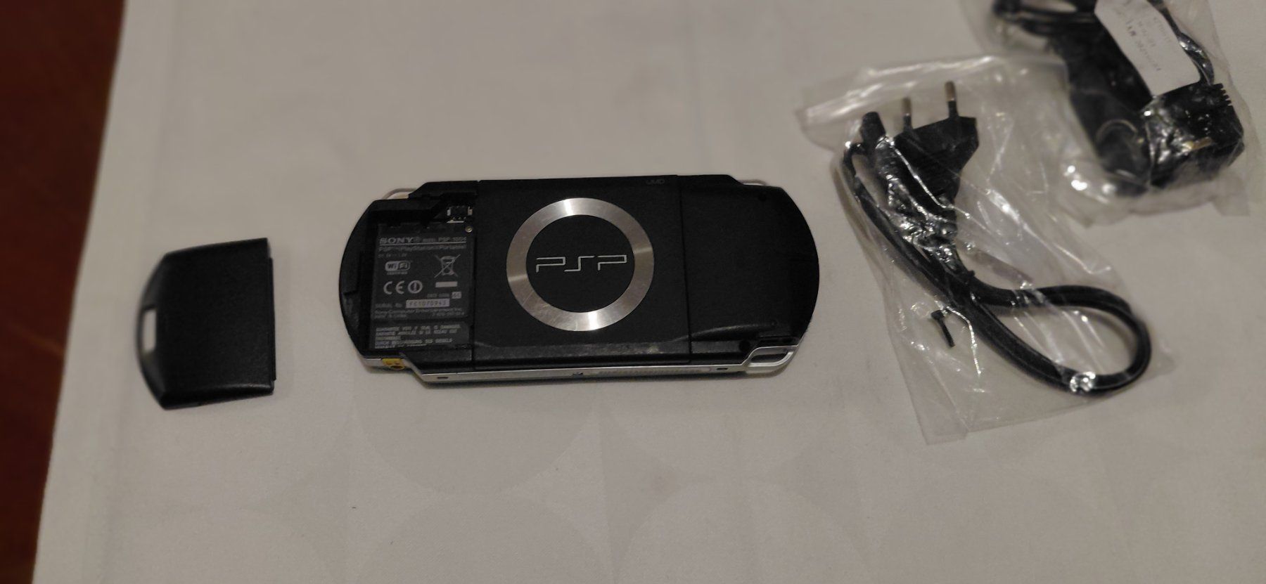 Sony Consoles: PSP 1004 grau  /ohne Akku – D'occasion à Gretzenbach par Uli1980