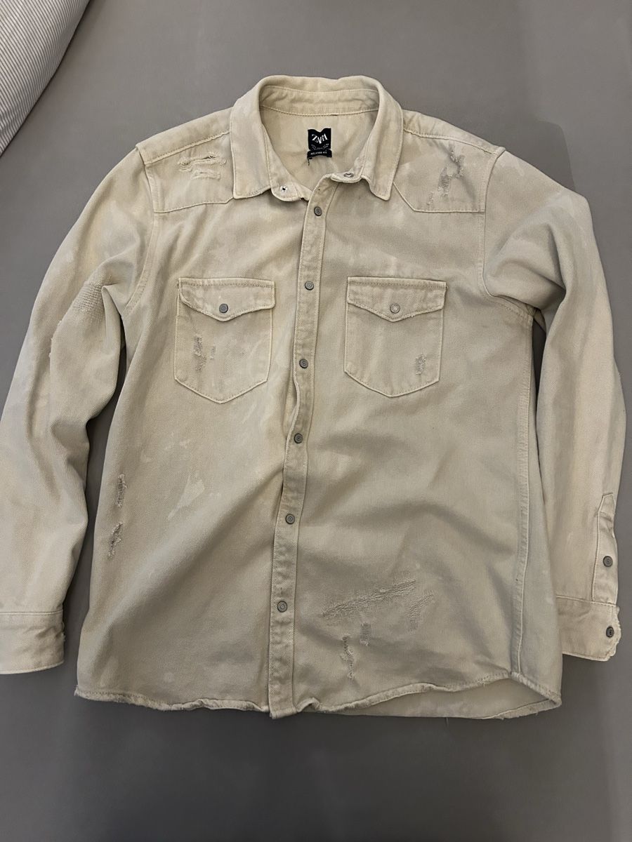 Zara Giacche: Zara Jeansjacke Beige Relaxed Fit – Usato da Rebstein venduto da Sandroo.79