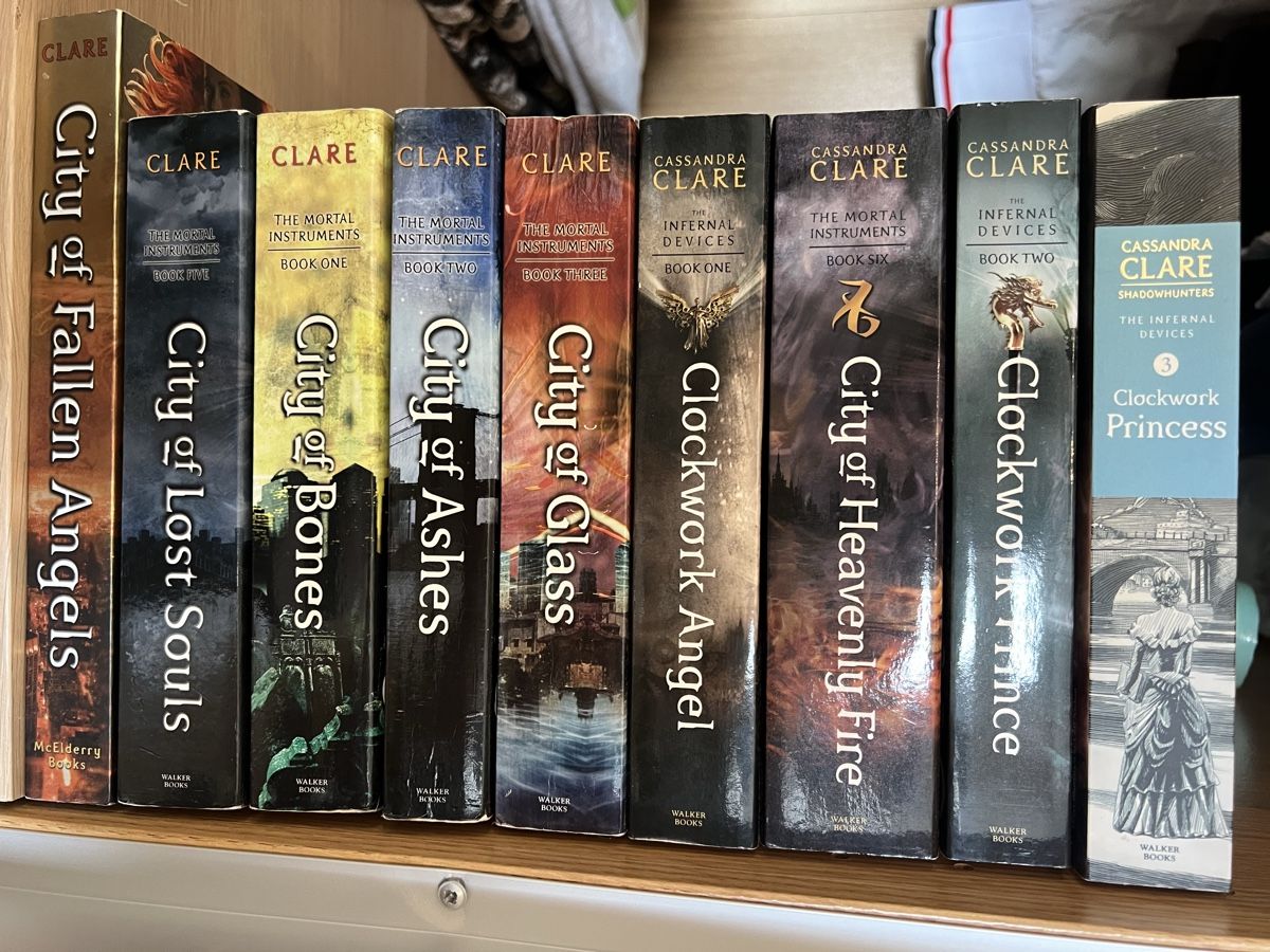 Libri: The Mortal Instruments + The Infernal Devices Collection – Usato da Wollerau venduto da ray_ccw7