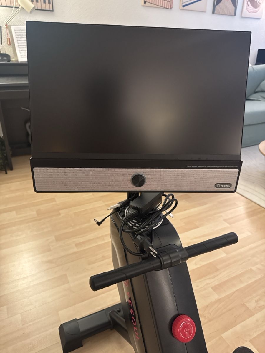 Decathlon Hometrainer: YESOUL R1 Plus Foldable Rowing Machine with 21,5" screen – Usato da Zürich venduto da Catachii 1