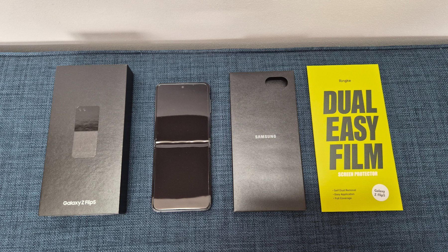Samsung Telefoni cellulari / Smartphones: Samsung Galaxy Z Flip 5 – Usato da Bern venduto da kacepe