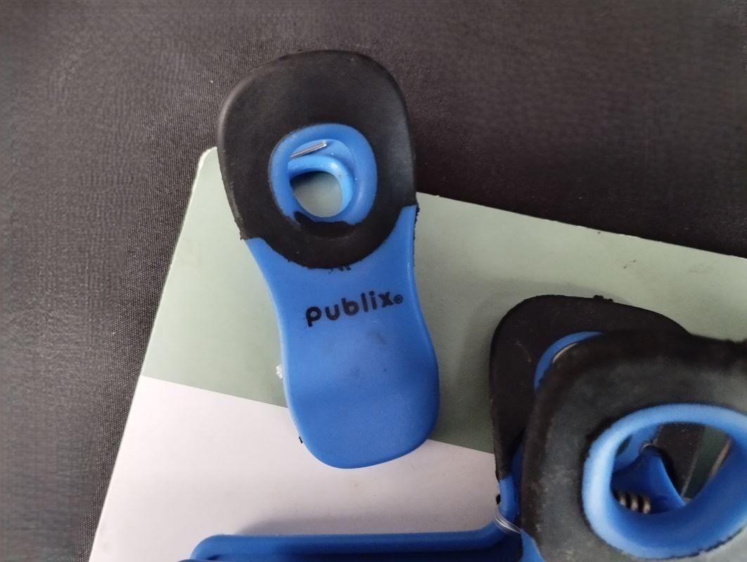Calamite: PUBLIX 3er Verschlussclip – Usato da Schübelbach venduto da Restwert_Schubelbach 4