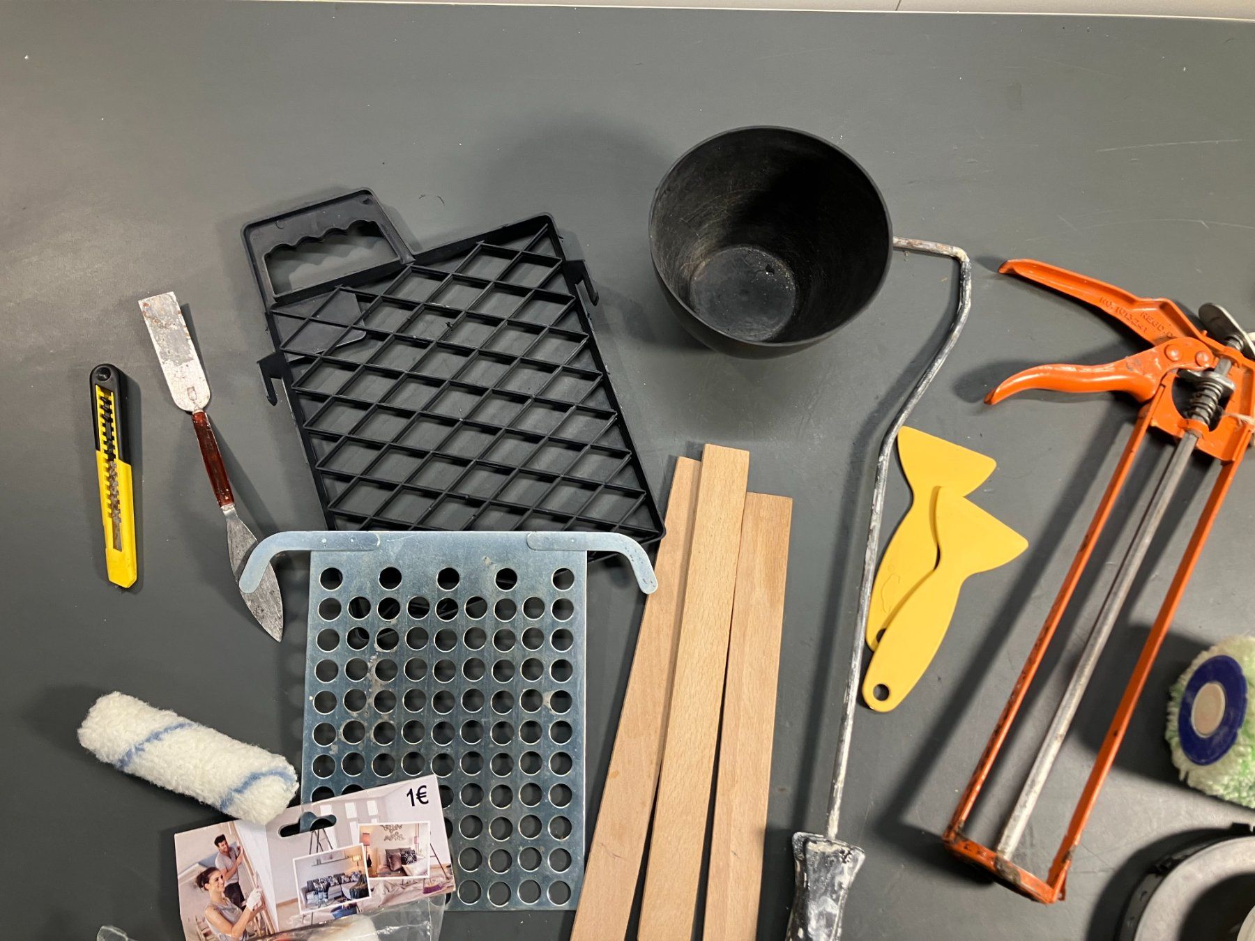 Alle Werkzeuge: gr. Post. div. Maler Material u. Werkzeug ab 1.- – Gebraucht aus Lichtensteig von Buy24International 4