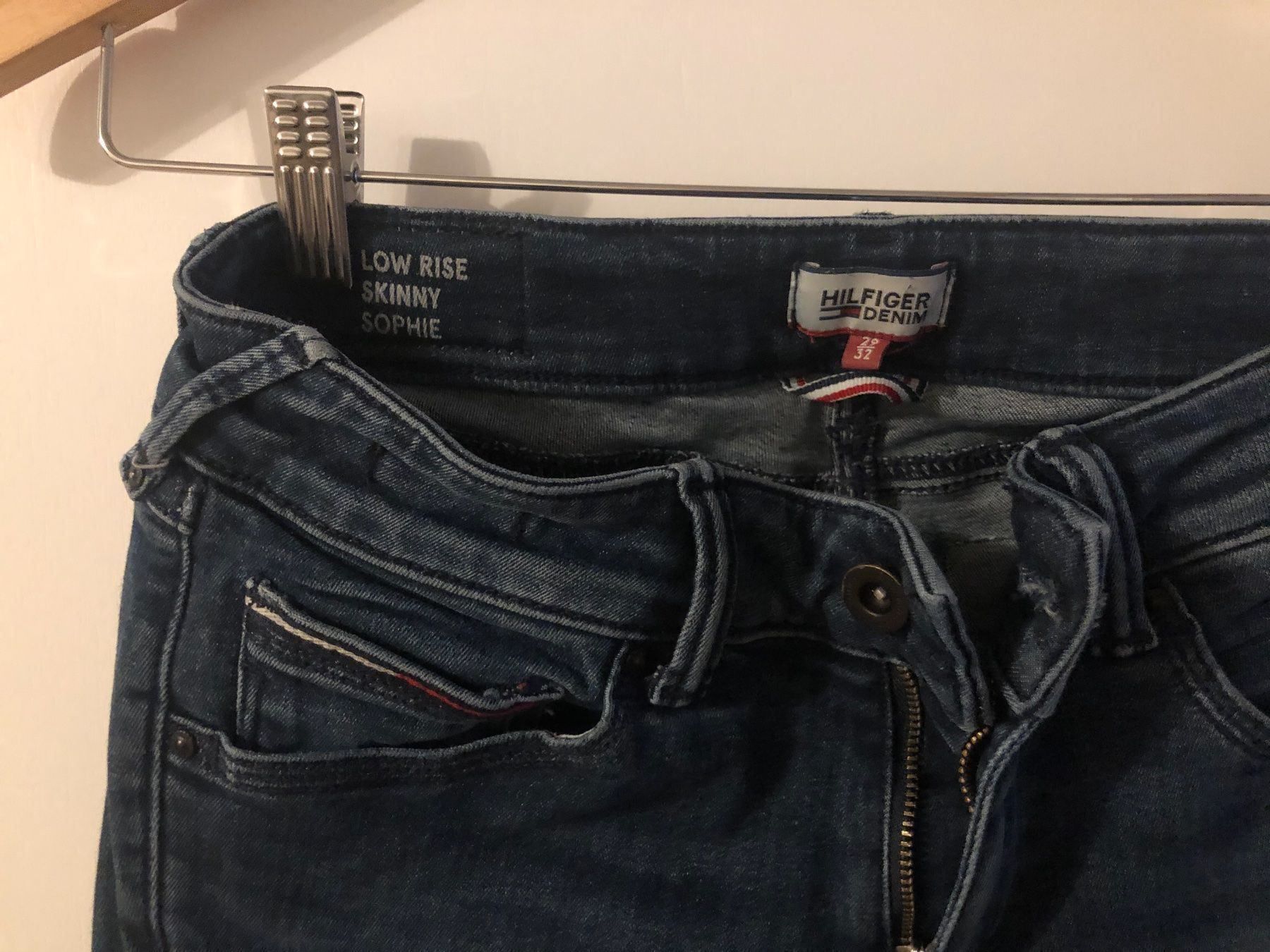 Tommy Hilfiger Jeans: Hilfiger Jeans 29/32 – Usato da Pfaffhausen venduto da Klaras_second_hand 3
