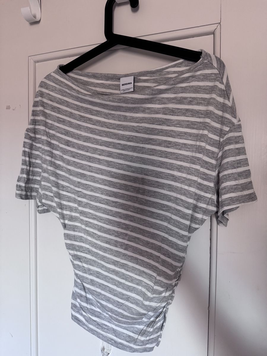Bershka T-shirts: Bershka Tshirt – Neuf (Voir description) à Trimbach par zoraaurelia