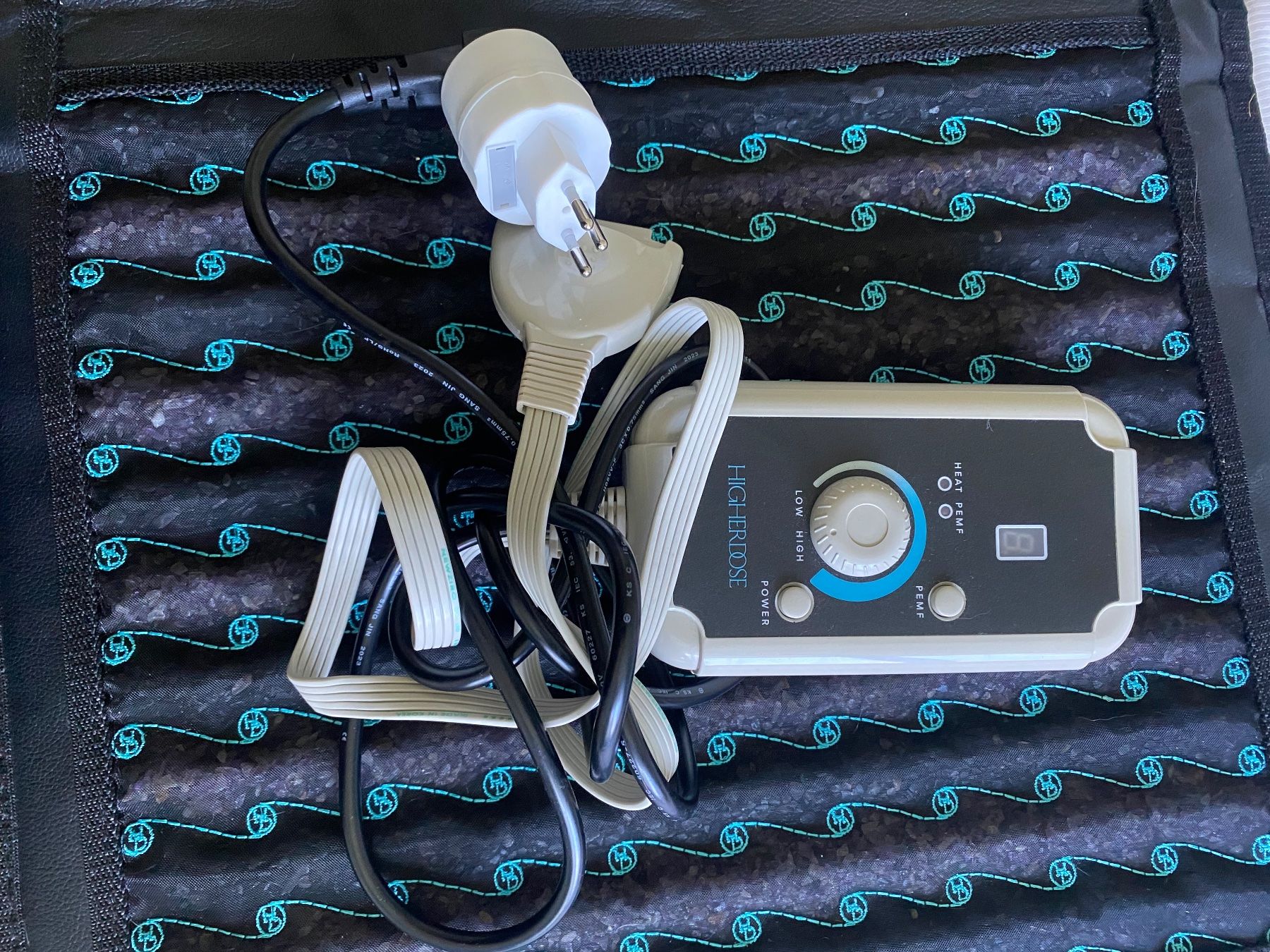 Appareils médicaux: Higherdose Infrared PEMF Mat and carry case – Neuf (Voir description) à Oberrieden par Brighton-Mc 9