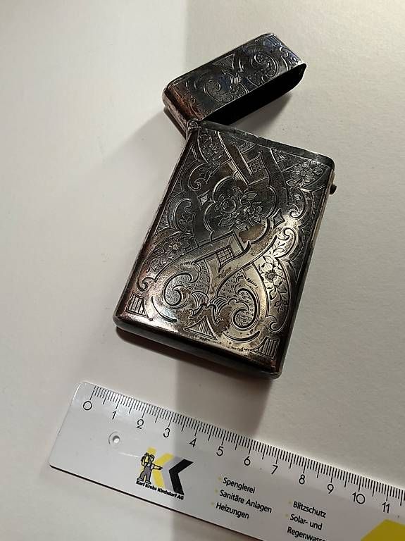 Altri Prodotti per fumatori: Antikes Etui mit schönen Ornamenten – Usato da Bottmingen venduto da CaptainHellfire74 2