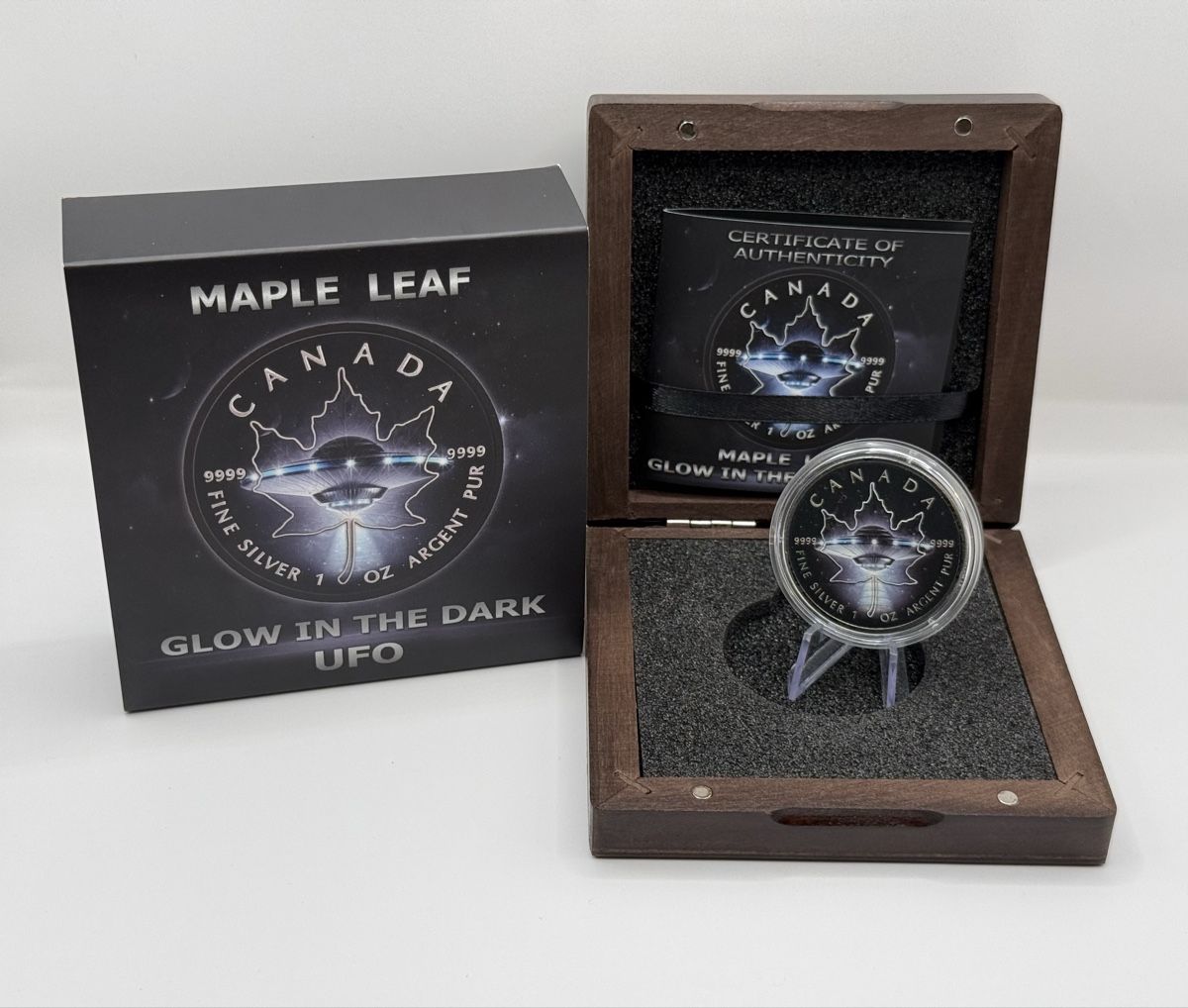 Tutti le monete: Maple Leaf UFO Glow in the Dark 1 Oz Silber 2017 – Nuovo (secondo la descrizione) da Zürich venduto da Circle-9-Coins