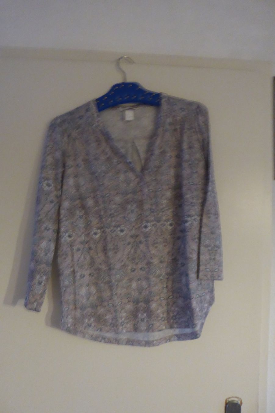 H&M Blusen: Sehr schöne Bluse Gr S H&M – Gebraucht aus Sargans von Benziner 3