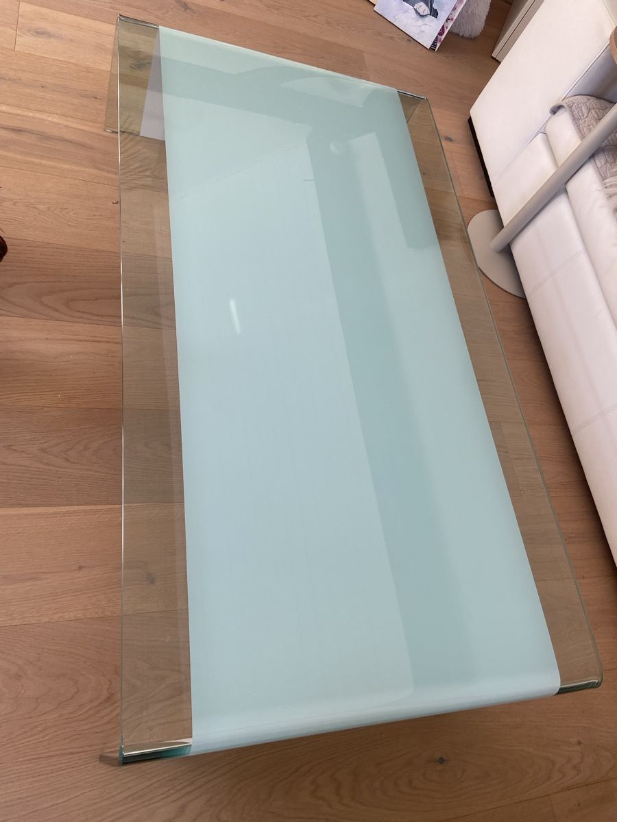 Tavoli: Moderner Glas-Couchtisch – elegantes Design – Usato da Eglisau venduto da che_pe7 1