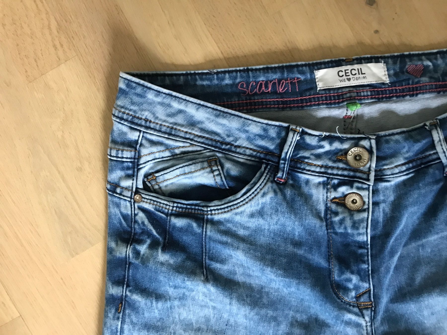 Cecil Jeans: Cecil Scarlett Denim 7/8 in 31 – Usato da Landschlacht venduto da girris100 2