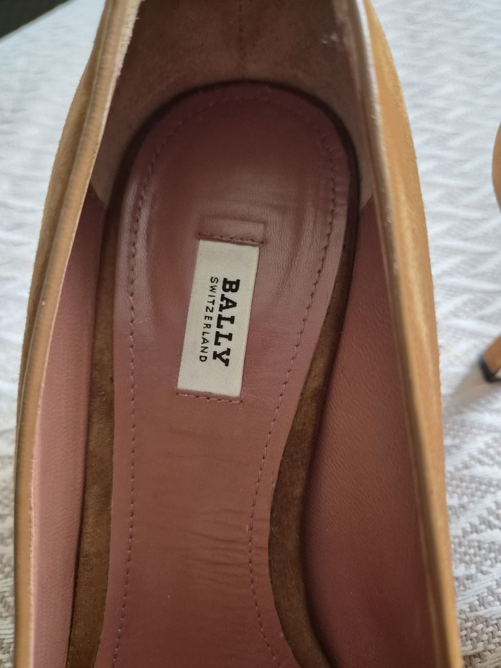 Bally Chaussures femmes: BALLY schöner Wildlederpumps Gr.41 – Neuf (Voir description) à Frenkendorf par Moon111 4