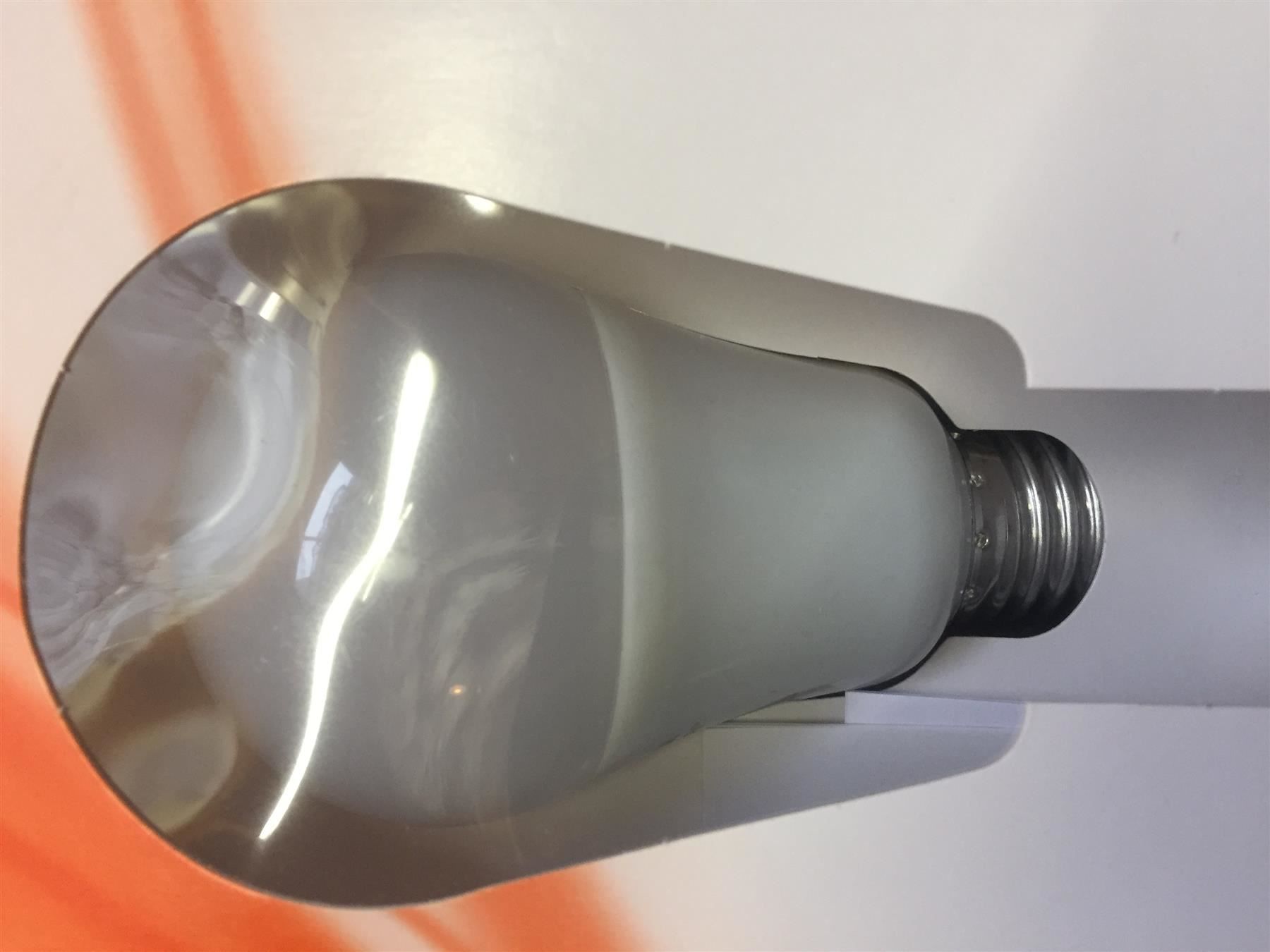 Lampade: Wifi Smart Home LED Lightify Osram Starterkit Lampe E27-391 – Nuovo e nell'imballaggio originale da Recherswil venduto da paulchen09 8