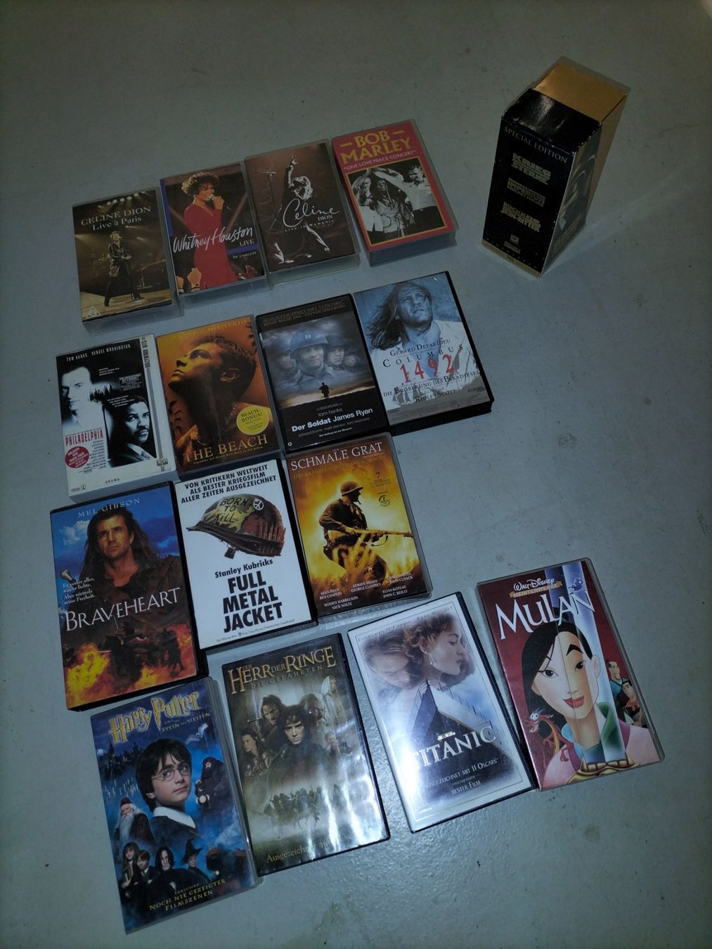 Alle VHS: Diverse Filme video – Gebraucht aus Beringen von tan_b56y 1