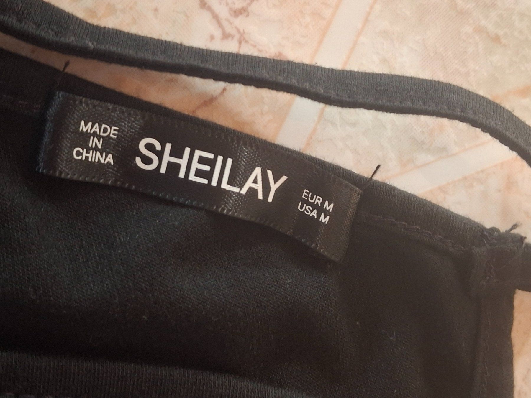 Maglioni & Felpe: Pull taille M marque Sheilay épaules dégagées – Usato da Villiers venduto da san_jn5w 3