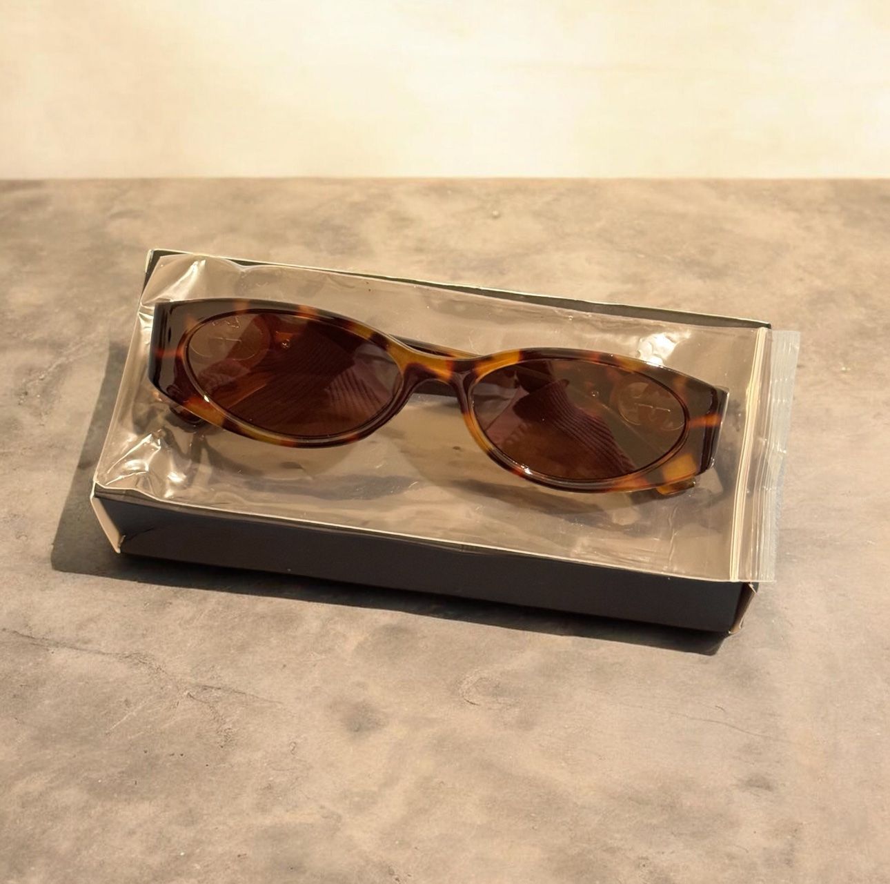 Lunettes & Verres: Lunette de soleil – Neuf avec emballage d'origine à Châtel-St-Denis par Montclair_Swiss 7