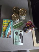 Katzenfutter Mix: Gourmet, Cosma, MIO + Spielzeug