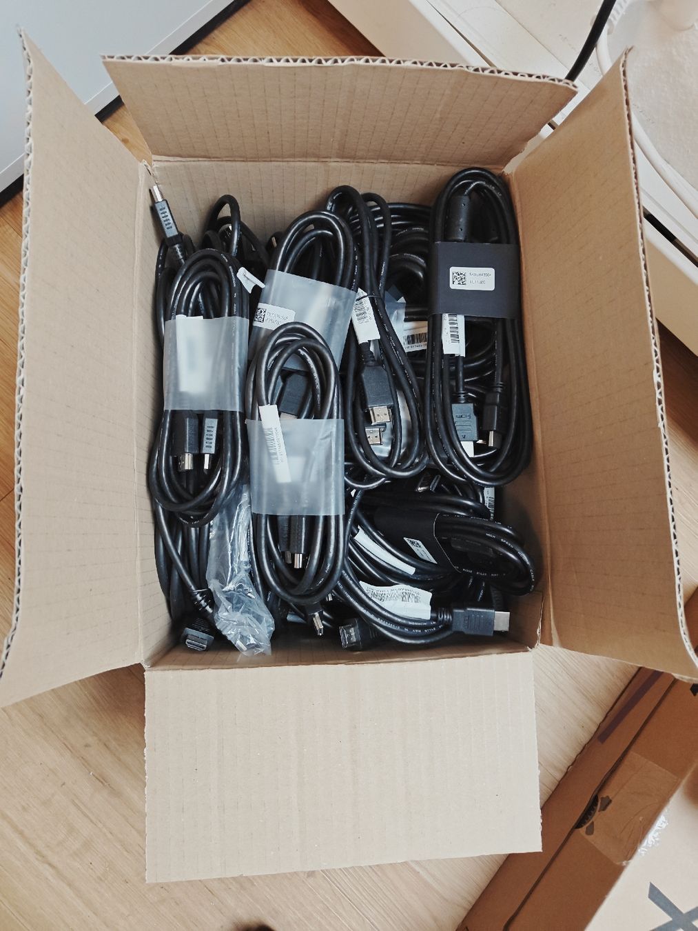 Hewlett Packard Kabel: HDMI Kabel Konvolut 42x – Neu (gemäss Beschreibung) aus Zürich von Fill
