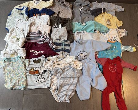 Kleiderpaket Junge Gr 62 und 62/68 (30Teile)