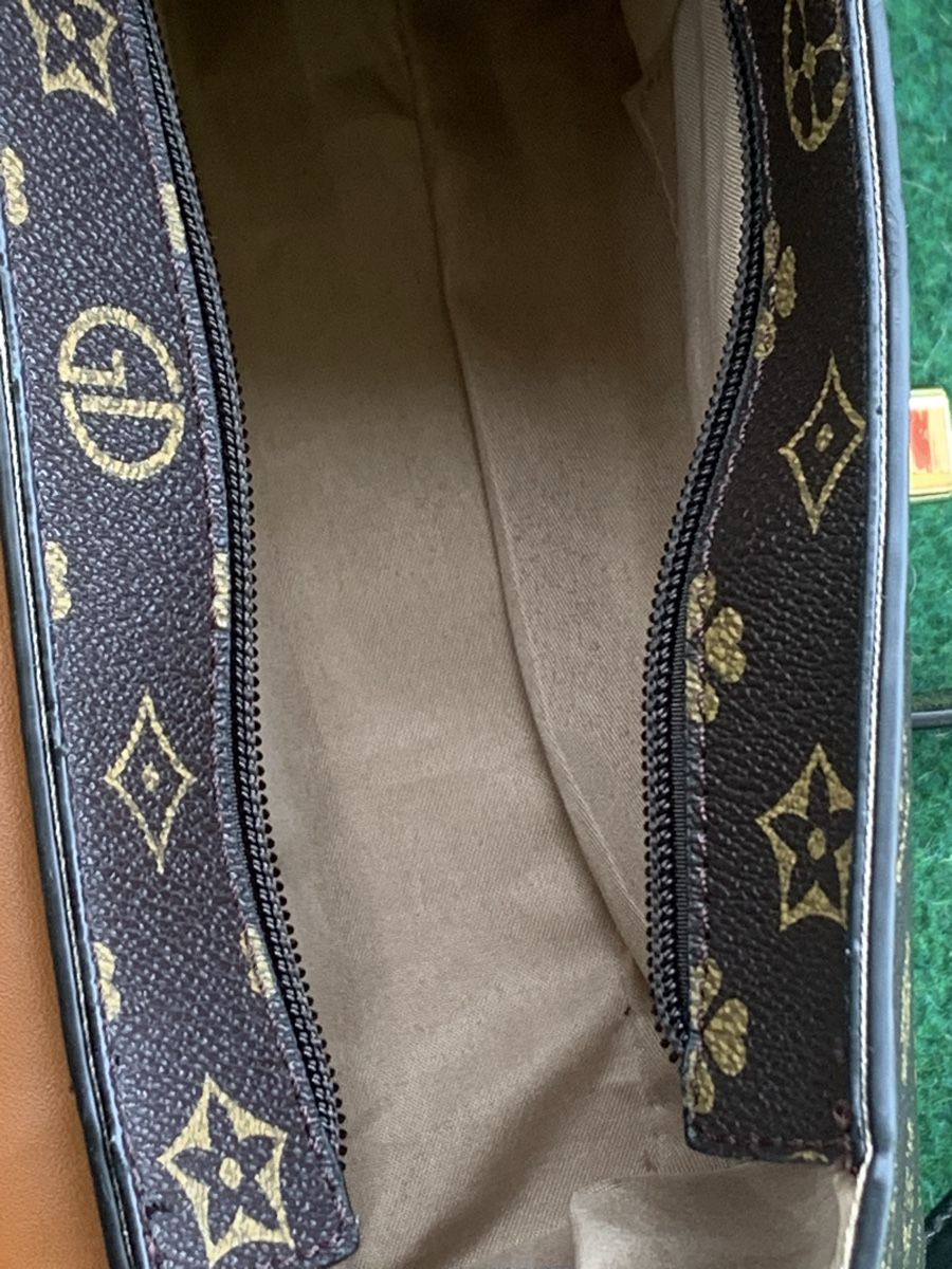 Borse da donna: HANDTASCHE & GÜRTEL  – Usato da Wangen b. Olten venduto da Finolino28 5